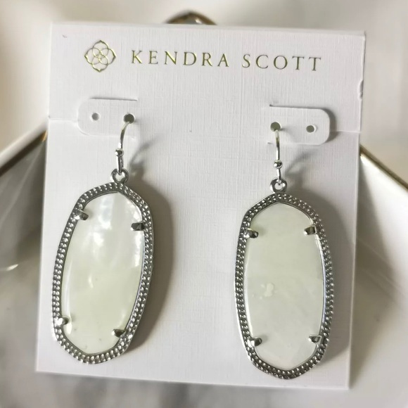 Kendra Scott Jewelry - ABSOLUTELY GORGEOUS TO WEAR WITH  YOUR SEASON OUTFITS